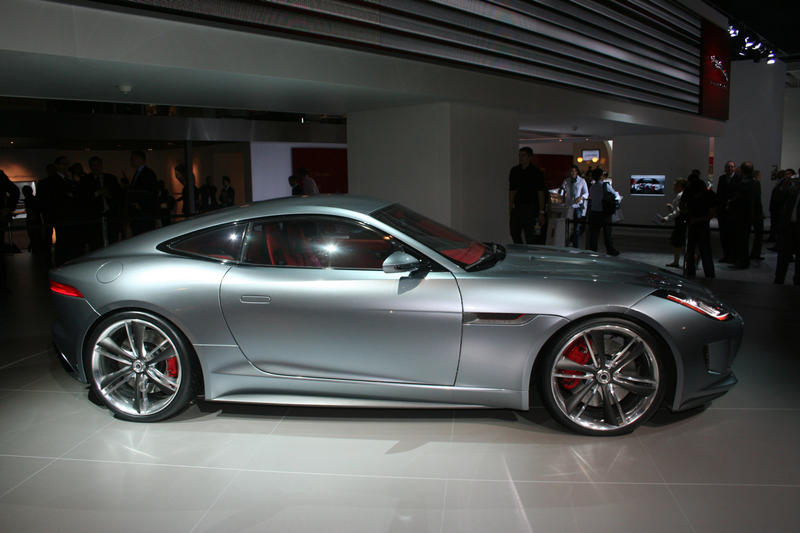 Illustration for article titled Jaguar C-X16 gallery